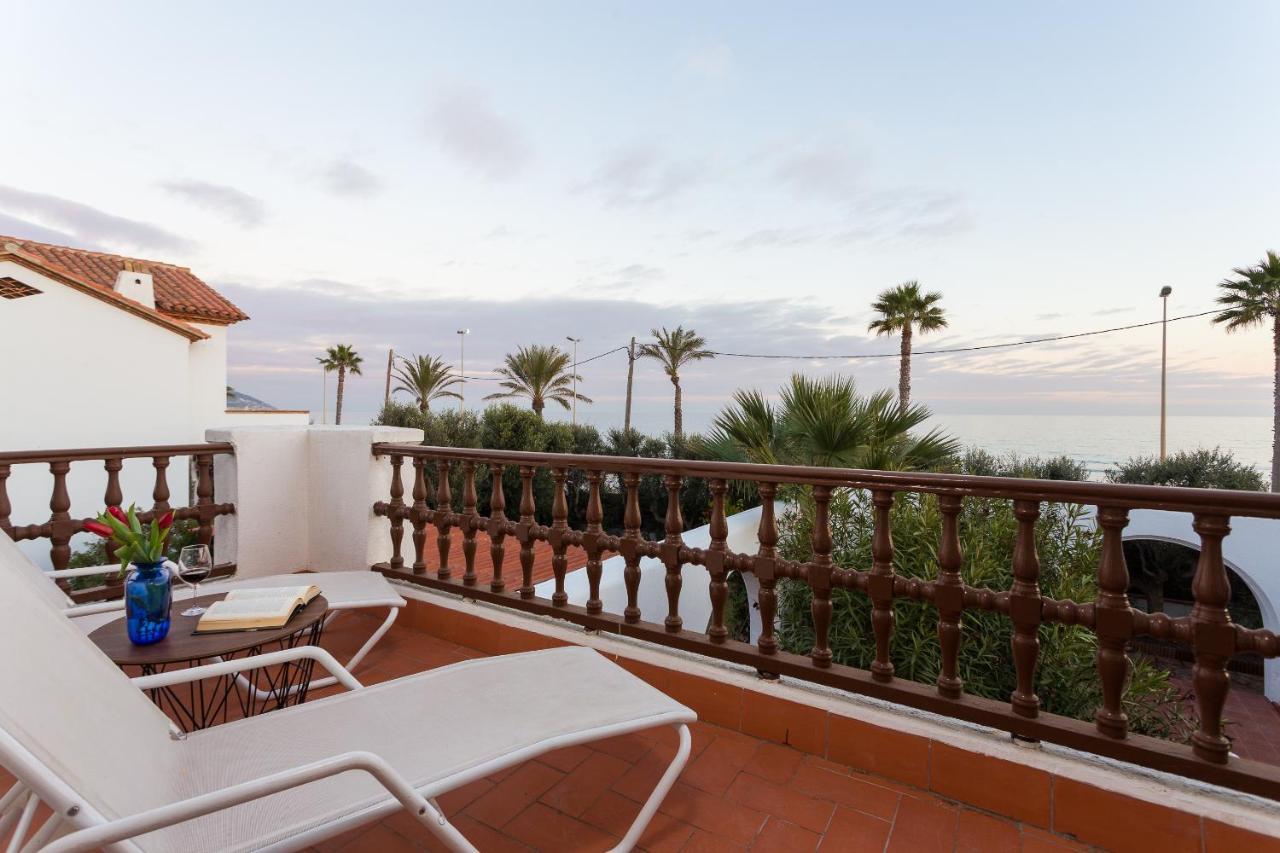 Villa Alicia Sitges Exterior photo