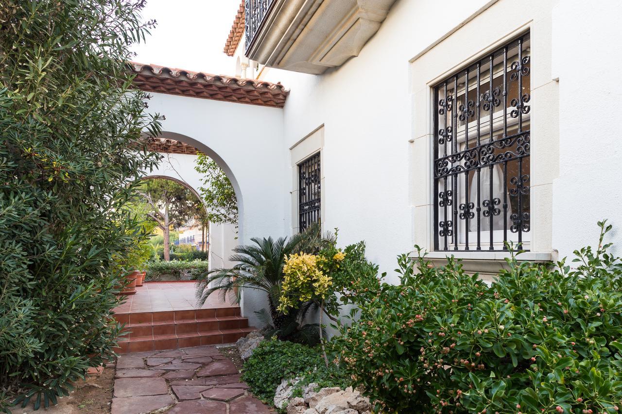 Villa Alicia Sitges Exterior photo