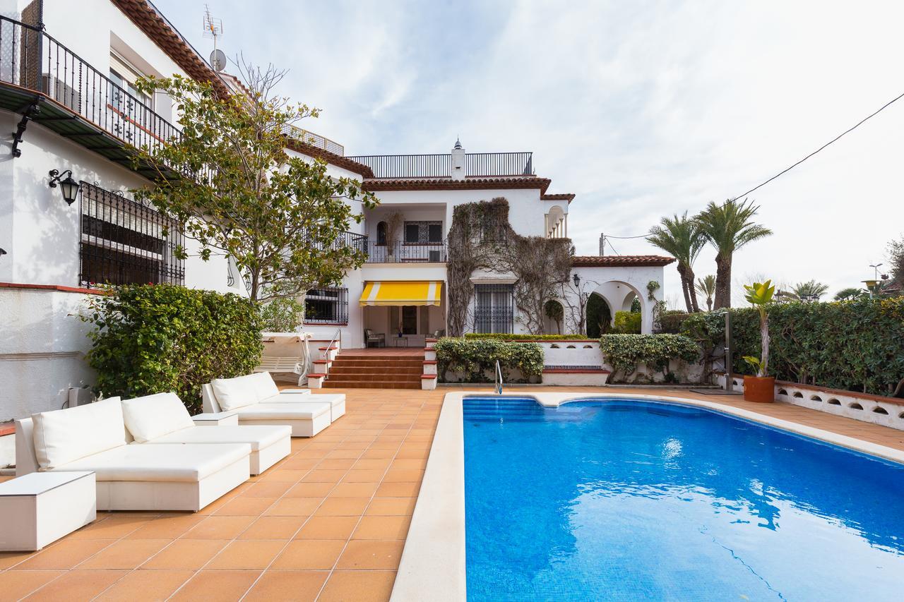 Villa Alicia Sitges Exterior photo