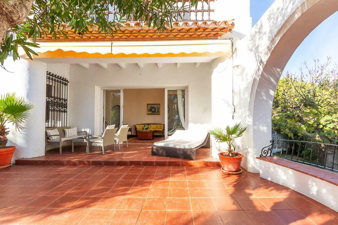 Villa Alicia Sitges Exterior photo